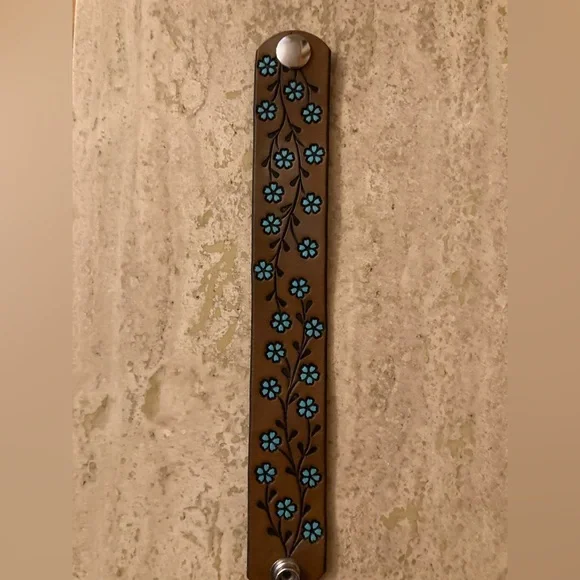Brown with Blue Flowers Leather Bracelet Western Snap Nature Inspired Cabincore - Picture 4 of 10